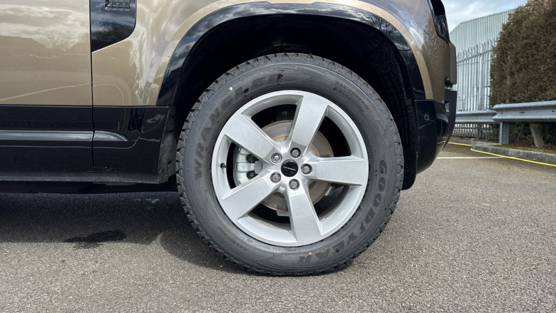 Land Rover Defender 3.0 D250 X-Dynamic SE 90 3dr Auto [6 Seat] Diesel Estate